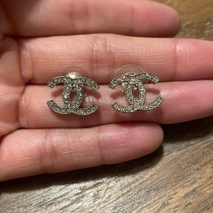 Vintage chanel earrings @lurrrz